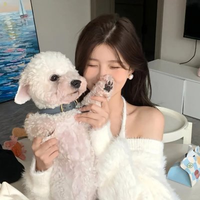 踉跄女孩